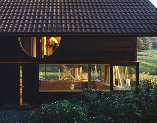 Деревянный домик в Швейцарии